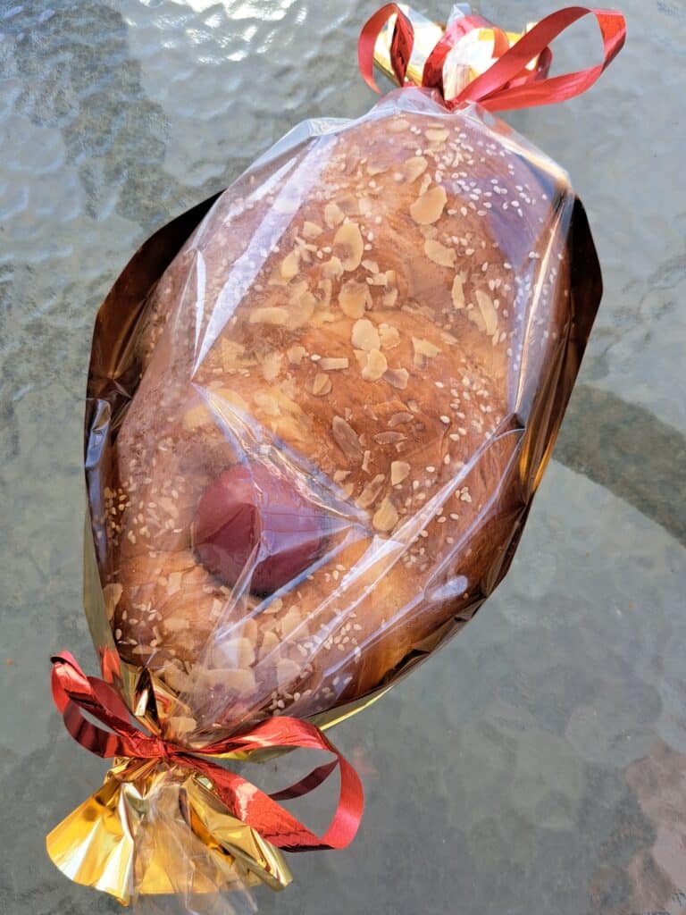 Grieks paasbrood Tzoureki